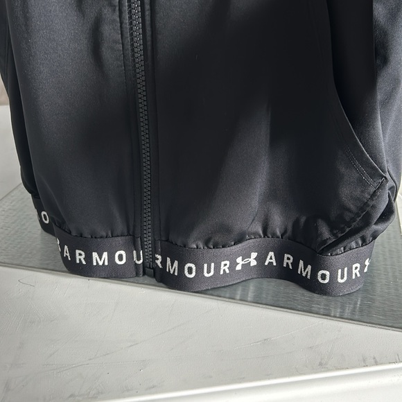 Under Armour HeatGear Full Zip -Black - Size Large - Picture 2 of 8